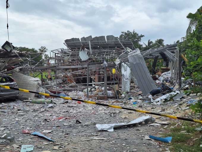 Fireworks factory explosion in Thailand causing 9 deaths