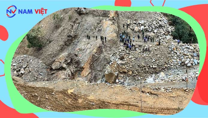 Rockslide in Lai Chau causing 5 missing in hydropower construction